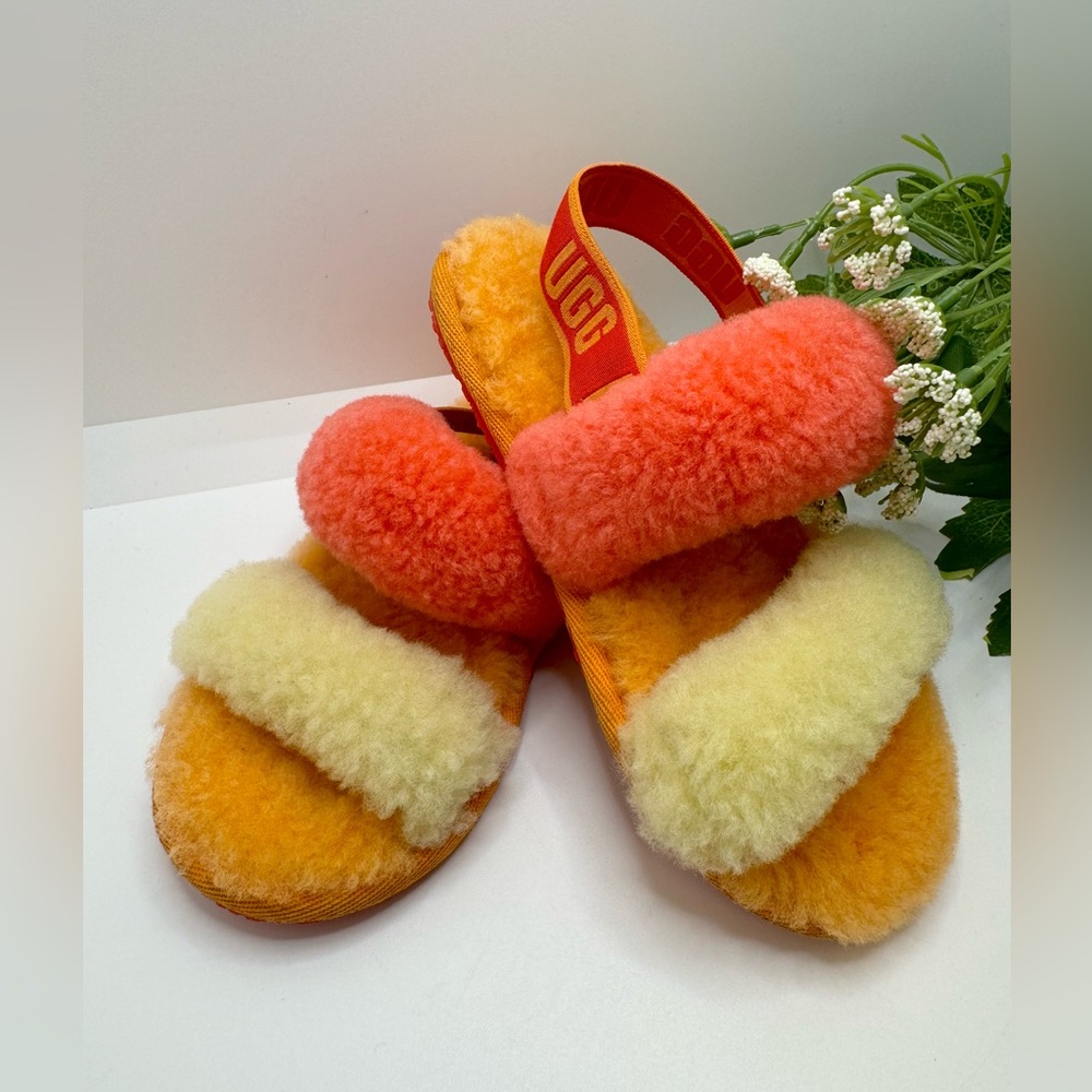 UGG Kids OH YEAH Sheepskin Slipper Double Strap Little Girls Sz10